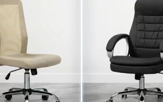 Silla de malla beige y silla de tela negra una junto a otra