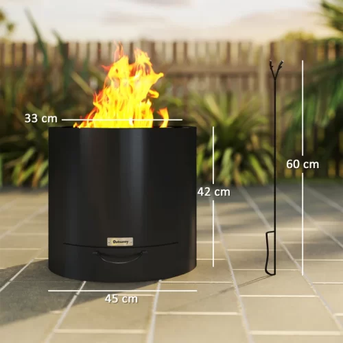 Braseiro cilíndrico sem fumo com atiçador incluído num terraço