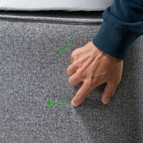 Puntos verdes para poner los tornillos.